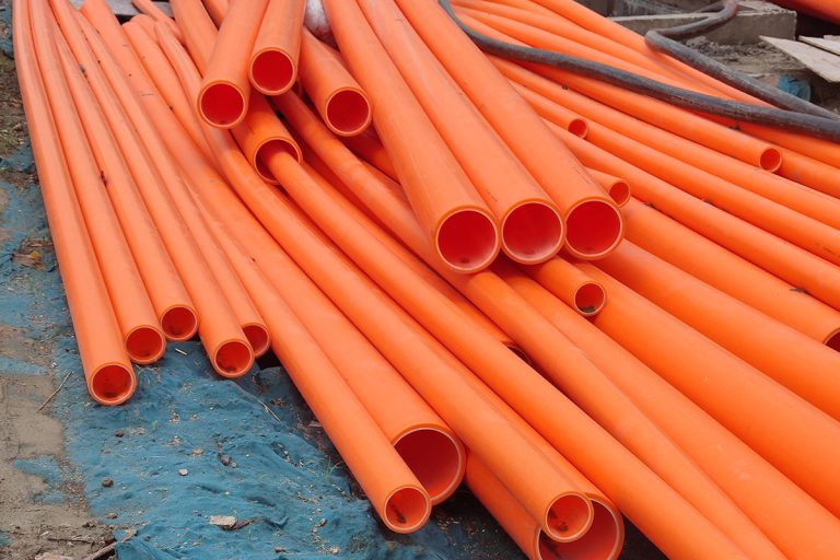 On the selection of pipe materials and parameter settings during hot melt butt welding
