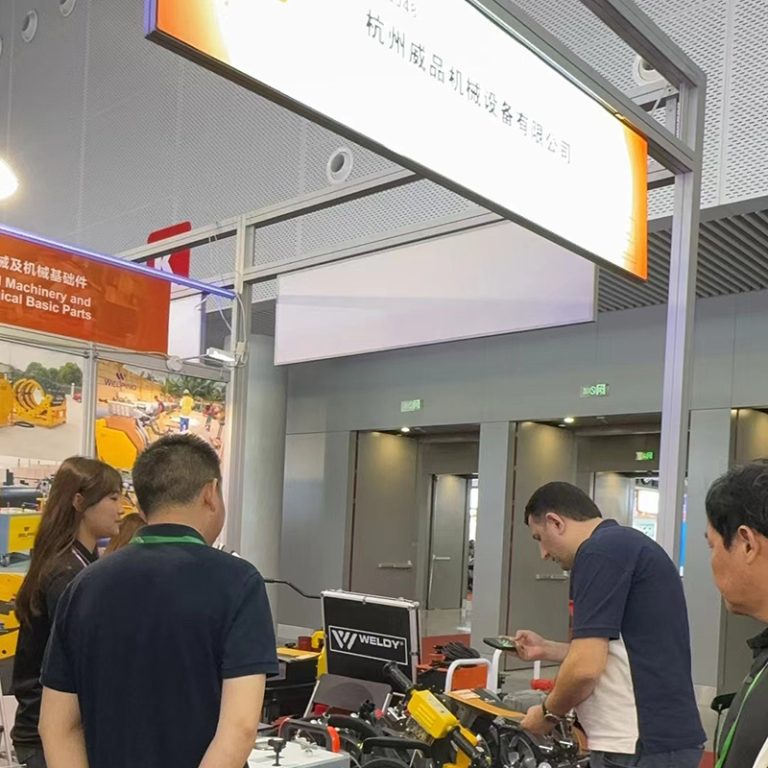 Welping’s butt welding machine shines at the Canton Fair